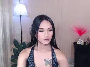 Stripchat Sex Cam of AevaMARIE_HILTON
