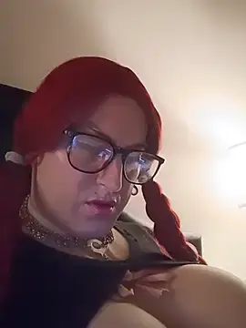 Stripchat Nude Webcam of sissytrapdolly24