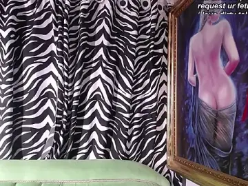 Stripchat Free Porn Cam of mia_beatles