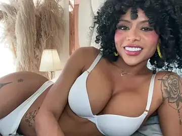 Stripchat Live Sex Cam of HOT_LADY_777
