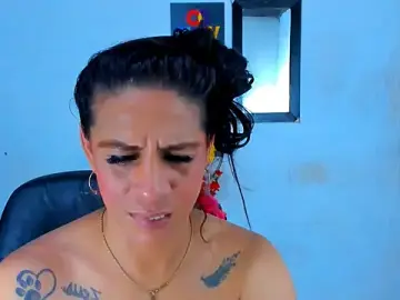 Stripchat Adult Webcam of juanblakbigcock