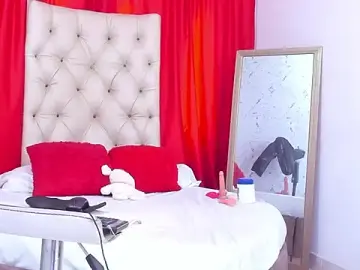 Stripchat Free Live Porn of luna_hoott