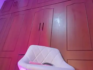Stripchat Watch Live Sex Cams of Lucy_shen_