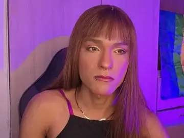Stripchat Free Porn Cam of tiffanyy_777