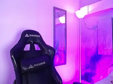 Stripchat Live Porn of Aniie_Doll