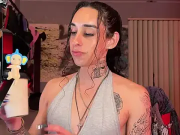 Stripchat Adult Webcam of xoFrankie