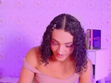 Stripchat Free Porn Cam of Mikavelvet08