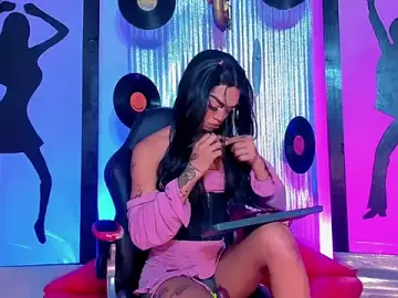 Stripchat Free Porn Cam of nickyminach_