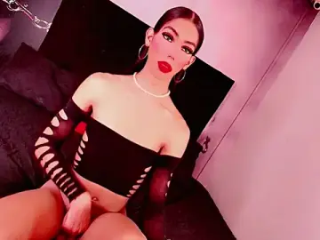 Stripchat Free Porn Cam of EVILCHERRIES_S7