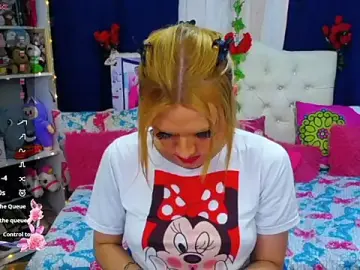 Stripchat Sex Cam of golden_girl01