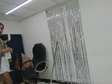 Stripchat Live Sex Cam of Aisha_hotts777