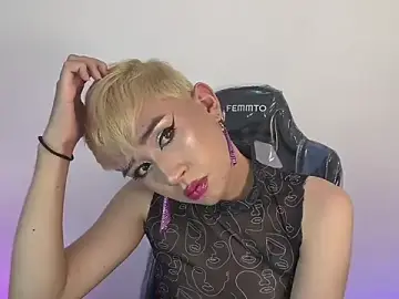 Stripchat Best live sex cam show of Chris_boy_