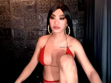 Stripchat Adult Webcam of ASIANHOTTIE_69