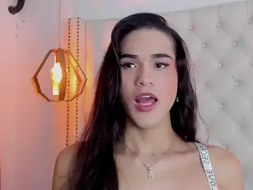 Stripchat Best Webcam of _ISALITTLESTAR_