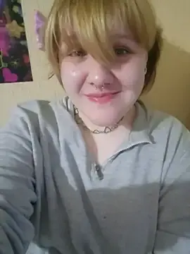 Stripchat Free Live Porn of wehavepussies_xoxo