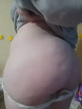 Stripchat Watch Live Sex Cams of wehavepussies_xoxo