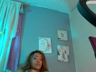 Xlovecam Live Sex of JuliaSacarf