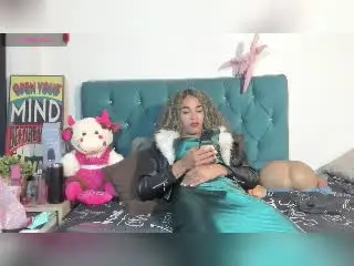 Xlovecam Adult Webcam of StefannyMia