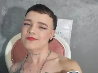 Xlovecam Watch Live Sex Cams of HeidySumers