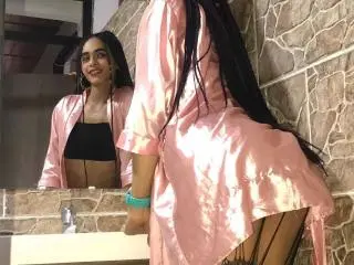 Xlovecam Live Sex of SexyHannaD
