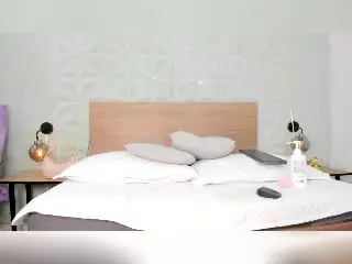 Xlovecam Free Live Porn of ValeryTranss