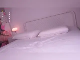 Xlovecam Sex Chat of SexyBellaTs